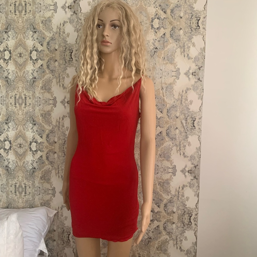 SET OF 3 RED DRESSES ! - Picture 5 of 12